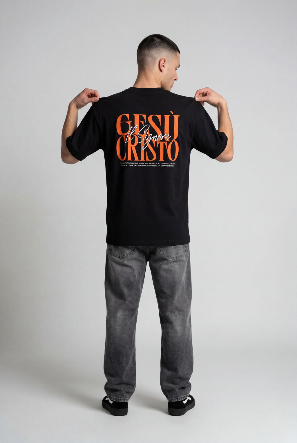 T Shirt "Gesù è il Signore"